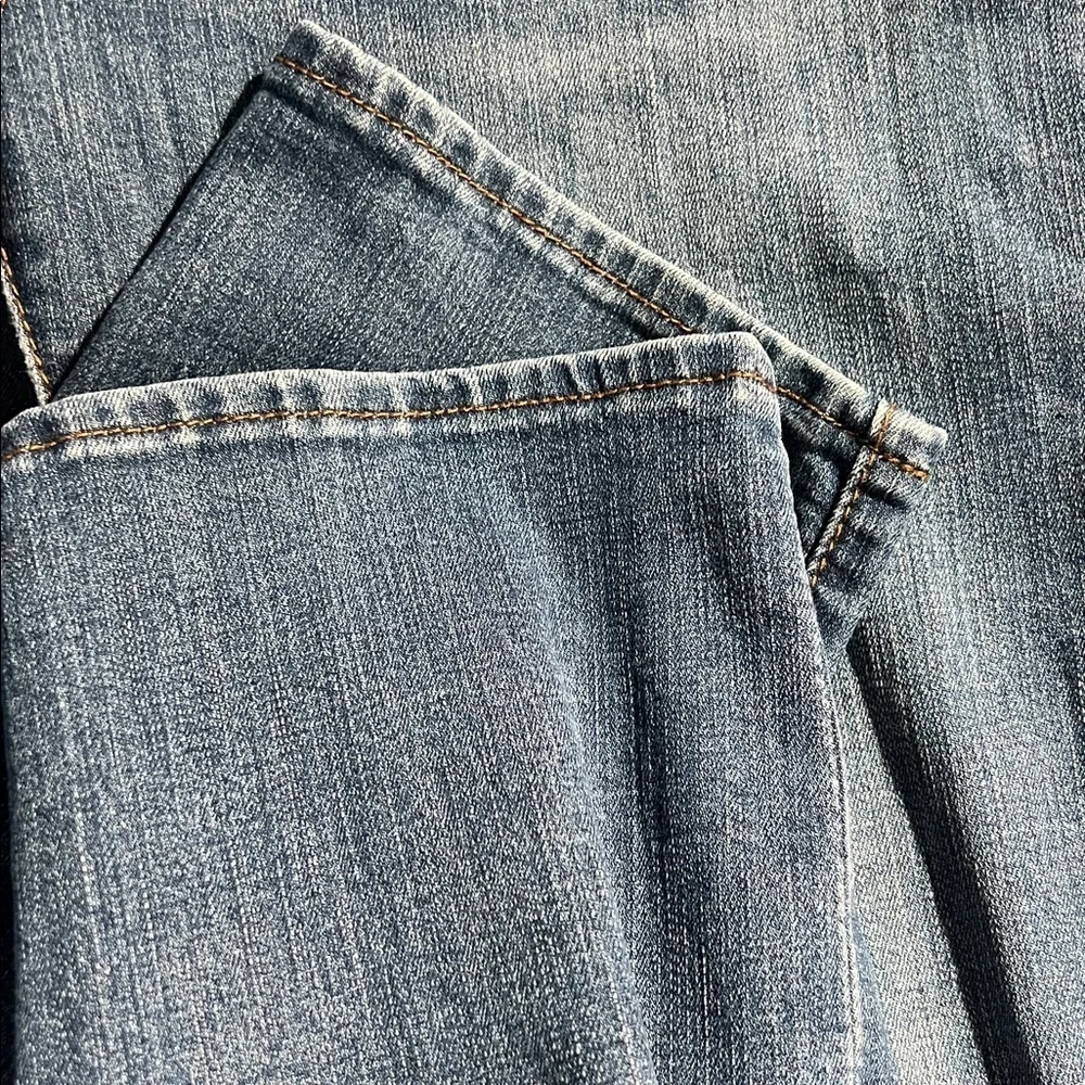 Kut from the Kloth MidRise Boyfriend Straight Leg Size 4